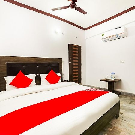 בארילי Oyo Hotel Konark Inn מראה חיצוני תמונה