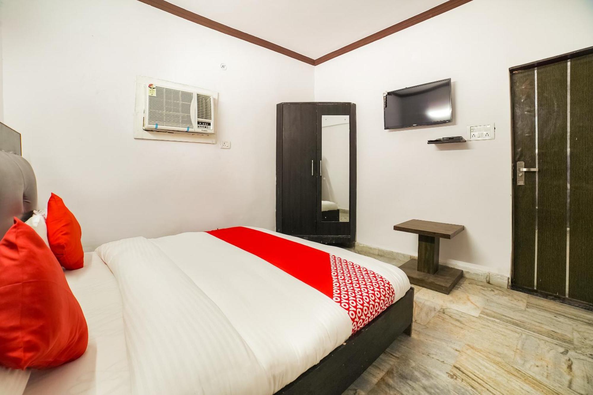 בארילי Oyo Hotel Konark Inn מראה חיצוני תמונה