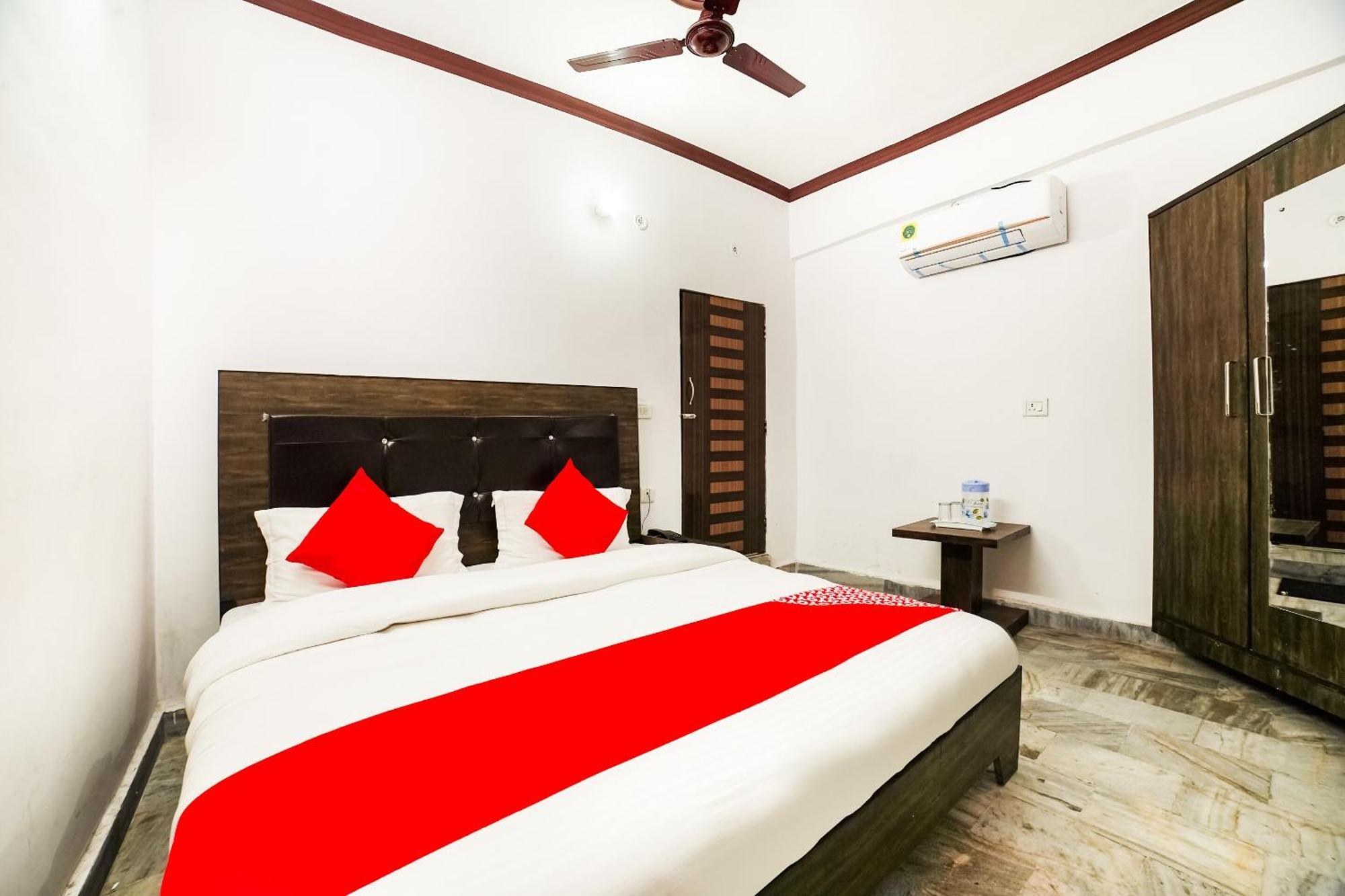 בארילי Oyo Hotel Konark Inn מראה חיצוני תמונה