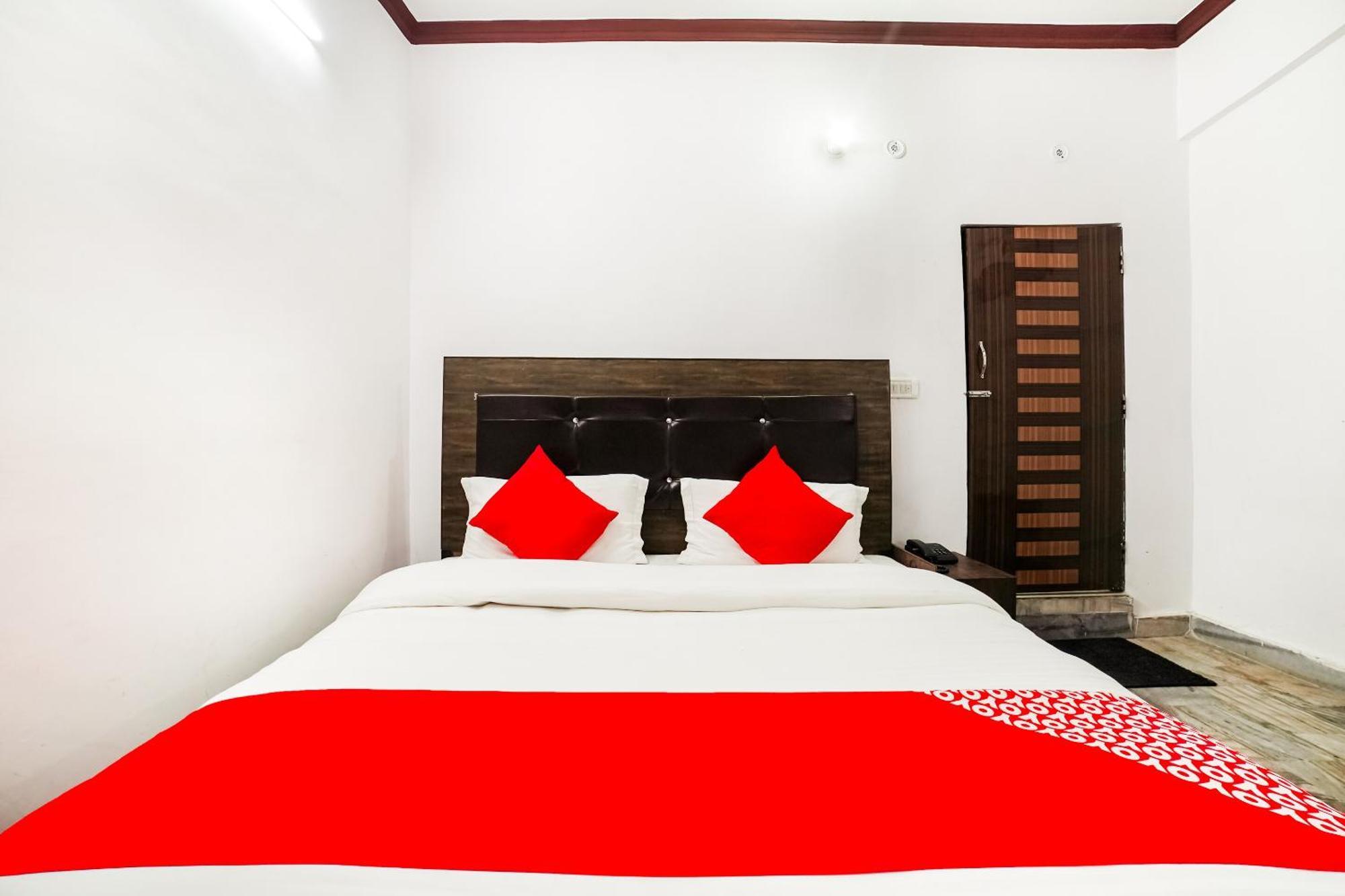 בארילי Oyo Hotel Konark Inn מראה חיצוני תמונה